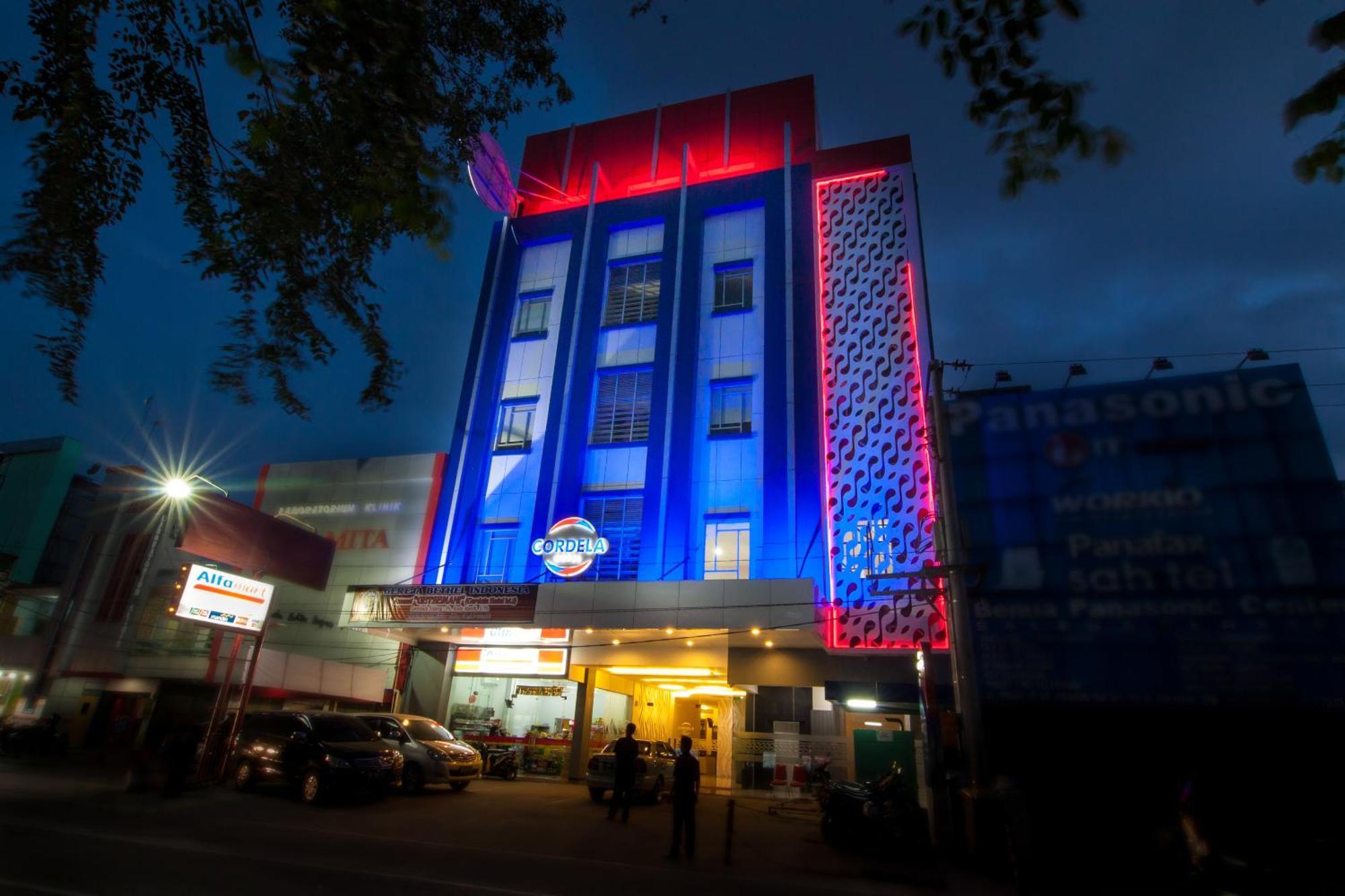 Cordela Hotel Медан Екстериор снимка